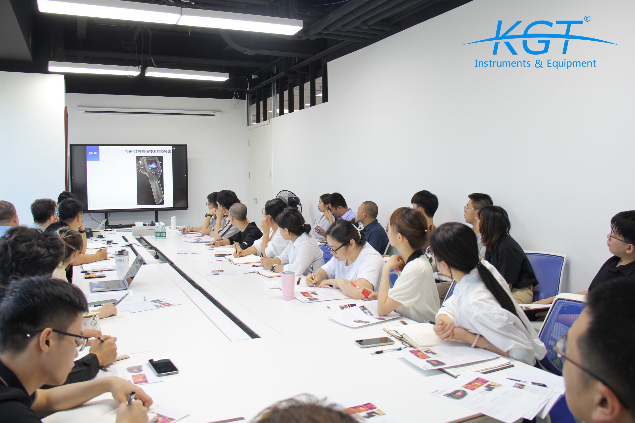 培訓(xùn)FLIR<a href='http://www.pcubp.cn/hongwairexiangyi.html'>熱像儀</a>1